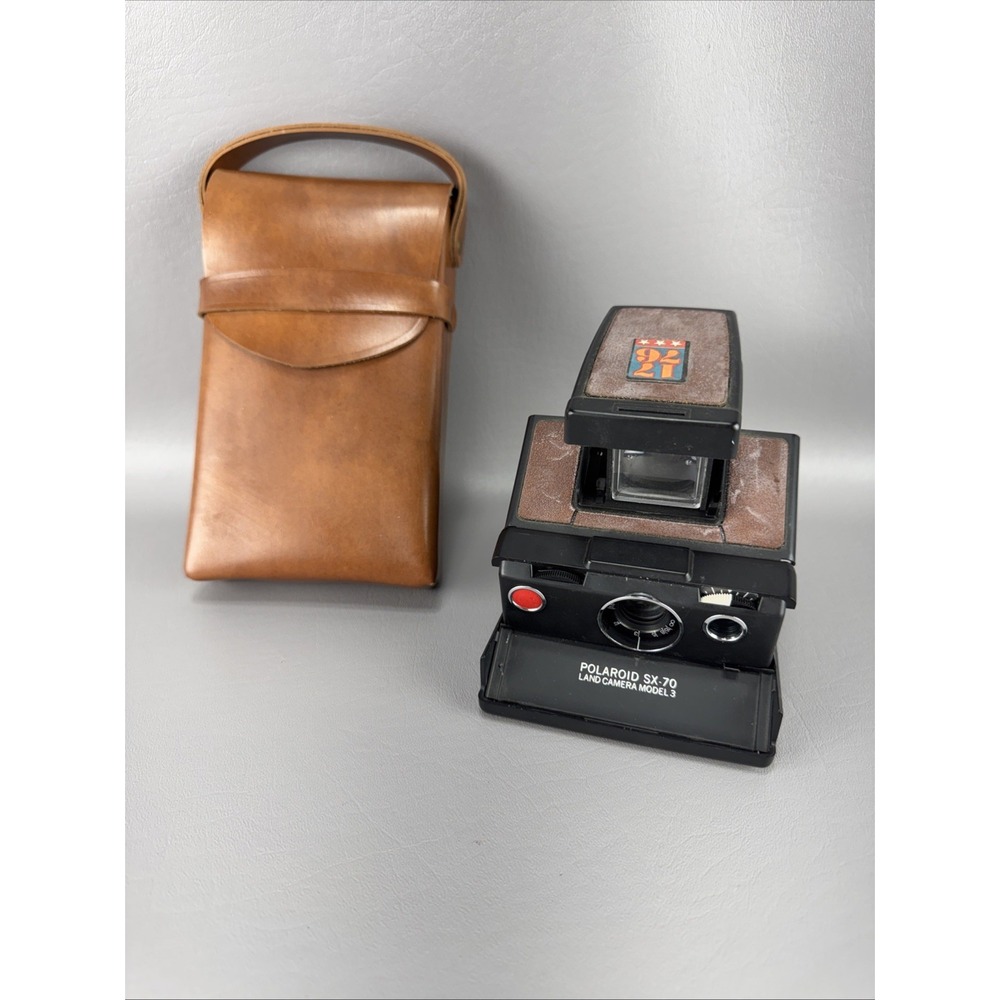Vintage Polaroid SX-70 Land Camera Model 3 w/ Leather Case Not Tested